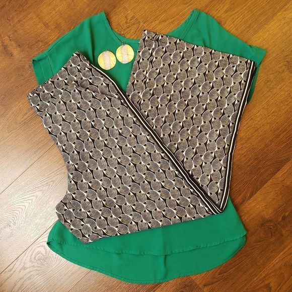 Max Studio Pants - MAX studio wide leg pants black white boho shell print pants